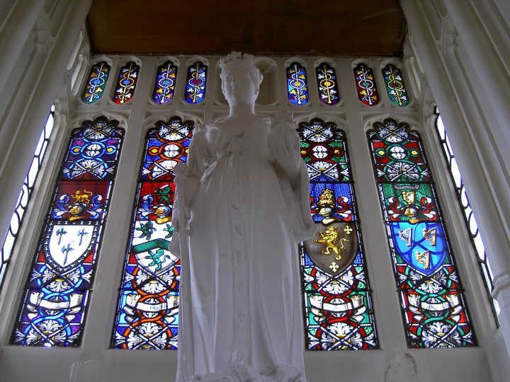 Statue of the young Queen Victoria, Bristol Guildhall.